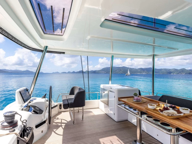 Alquiler de embarcaciones Lagoon VALINOR - Summer enAtenas en Samboat