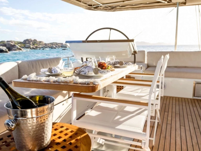 Yate de lujo para alquilar Nassau al mejor precio