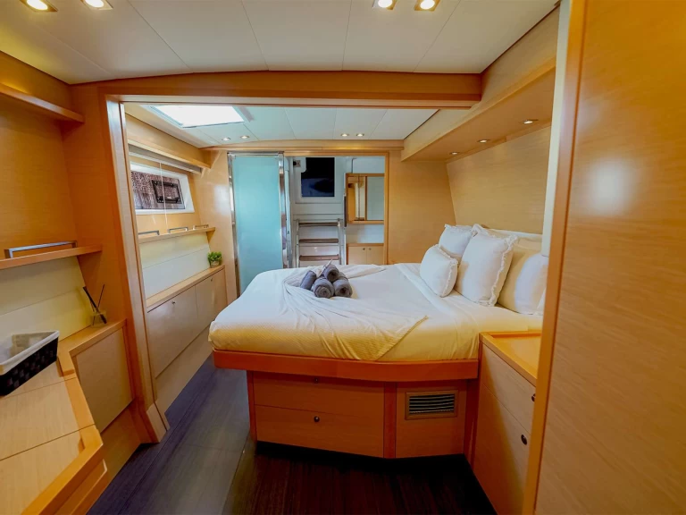 Alquiler Yate de lujo Lagoon con o sin  título de navegación