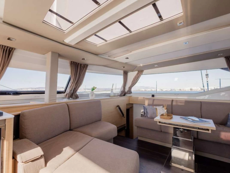 Fountaine Pajot KEBISIKS de alquiler a Atenas