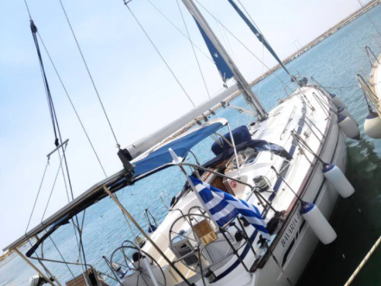 Alquiler de barcos Ávdira barato de Bavaria 44