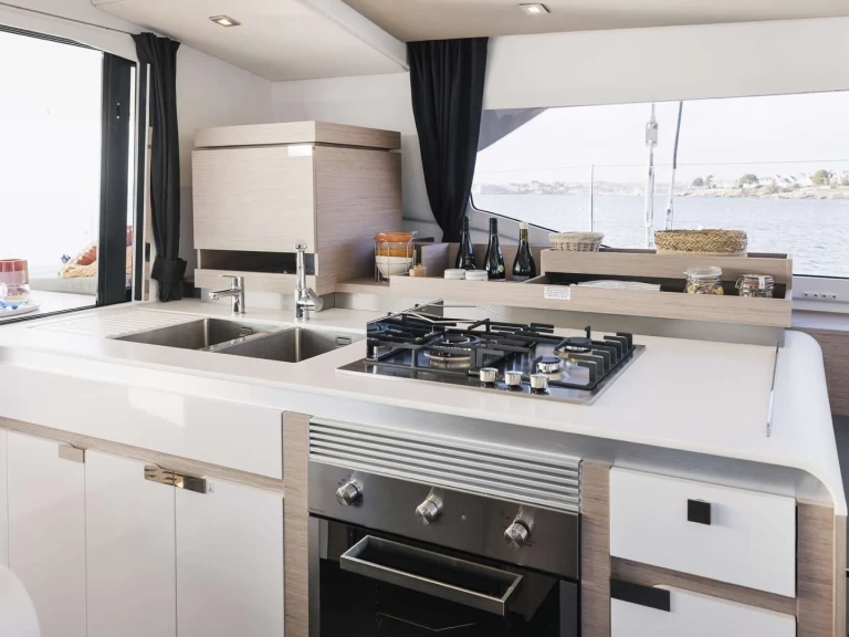 Alquiler de Fountaine Pajot Aura 51 en Ciudad de Belice