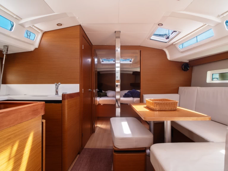 Alquiler de barcos Olbia barato de Sun Odyssey 440