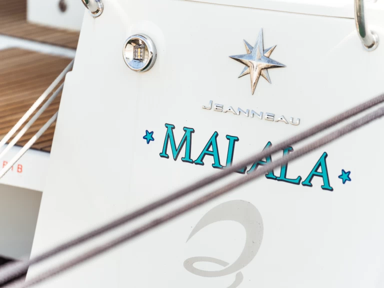 Alquiler Velero Jeanneau con o sin  título de navegación