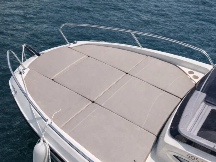 Alquiler de barcos Mandelieu-la-Napoule barato de Activ 605 Sundeck