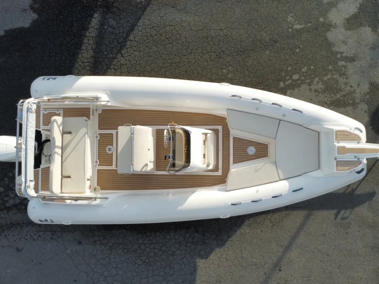 Nuova Jolly NJ 700 XL de alquiler a Beaulieu-sur-Mer