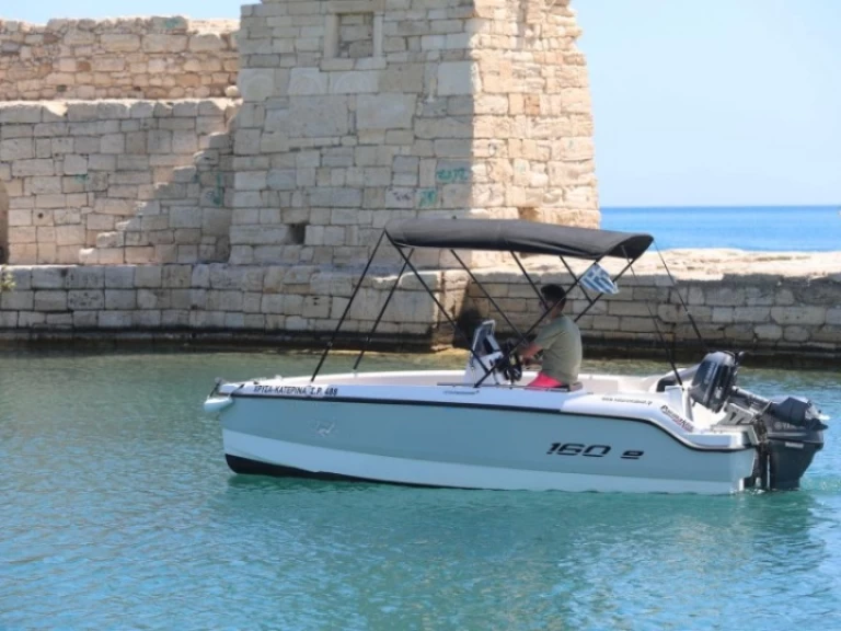 Compass 160e de alquiler a Rethymno