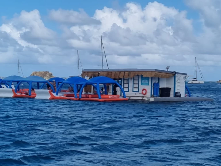 Alquiler de Bénéteau Flyer 650 Open en Marigot