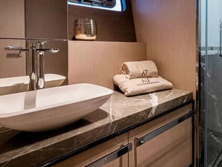 Yate de lujo para alquilar Saint-Tropez al mejor precio