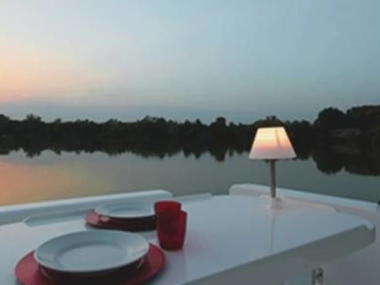 Alquiler de Lancha, con o sin patrón Le Boat Precenicco