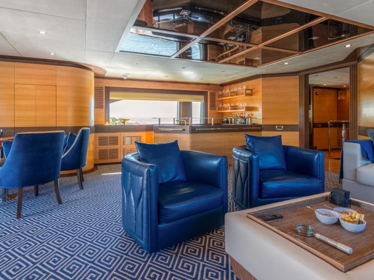 Alquiler Yate de lujo  con o sin  título de navegación