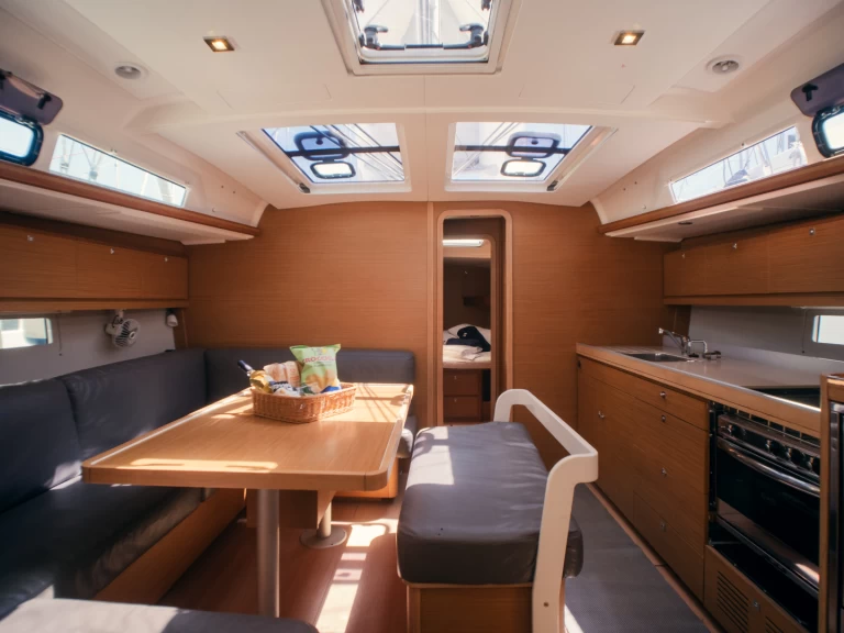 Velero para alquilar Olbia al mejor precio