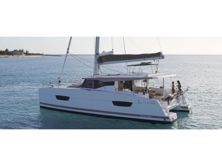 Alquiler Catamarán Fountaine Pajot con o sin  título de navegación