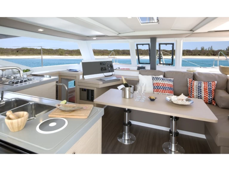 Fountaine Pajot Lucia 40 de alquiler a Port Grimaud