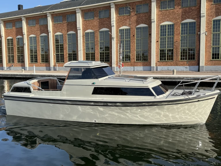 Alquiler Lancha en Motala - Naviga Nordica Safir 26 Electric