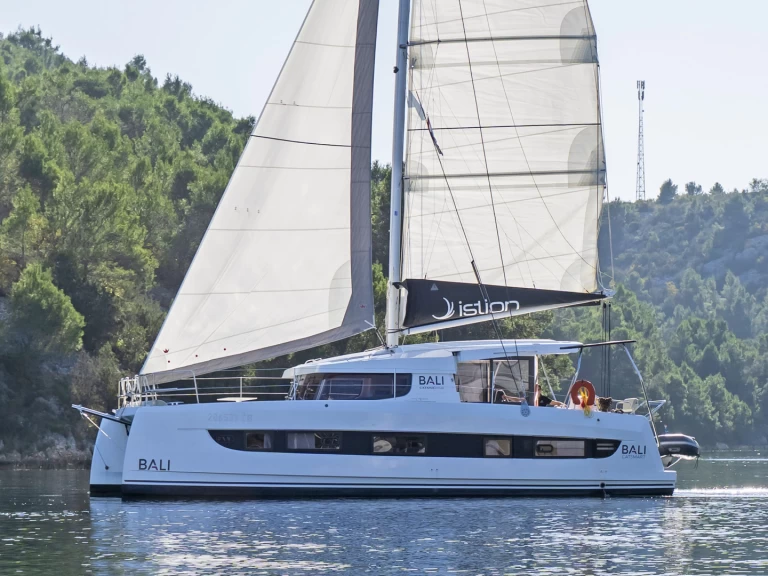 Alquiler de Catamarán, con o sin patrón Bali Skradin
