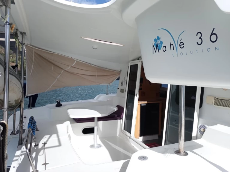 Alquiler Catamarán Fountaine Pajot con o sin  título de navegación