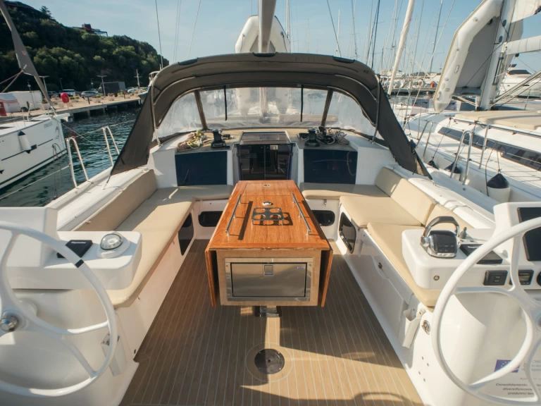 Alquiler de Velero, con o sin patrón Dufour Olbia