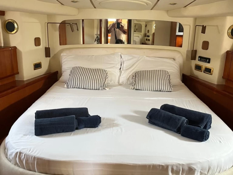 Alquiler Yate de lujo  con o sin  título de navegación