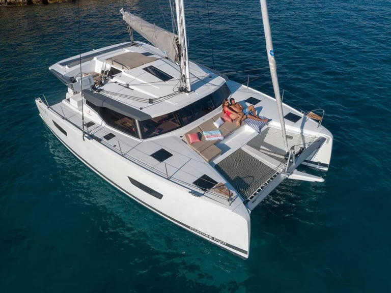 Fountaine Pajot Astrea 42 de alquiler a Palermo
