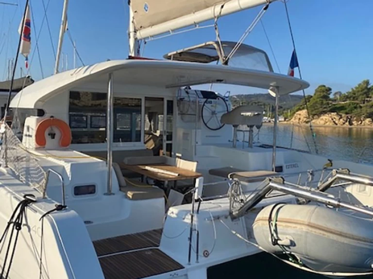 Alquiler Catamarán Lagoon con o sin  título de navegación