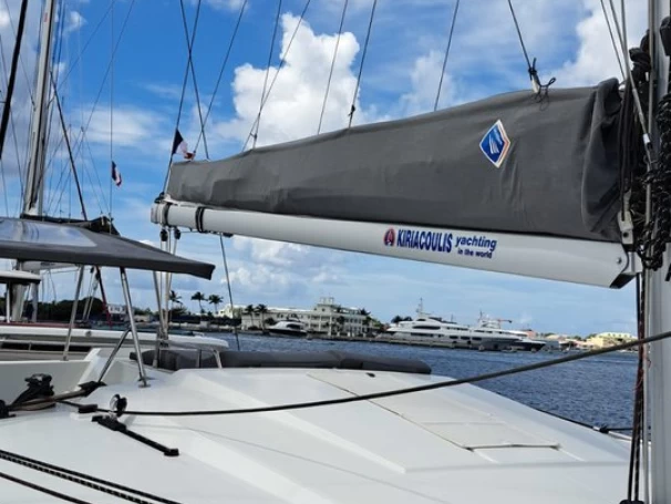 Alquiler de embarcaciones Fountaine Pajot Astrea 42 enPropriano en Samboat