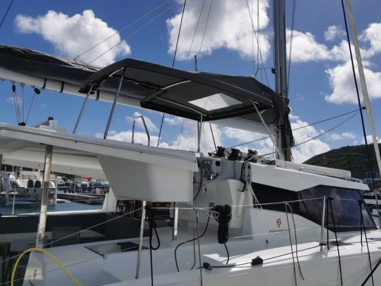 Alquiler de embarcaciones Fountaine Pajot Isla 40 enPropriano en Samboat