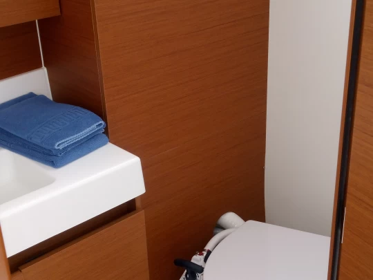 Alquiler de Velero, con o sin patrón Jeanneau Palamós