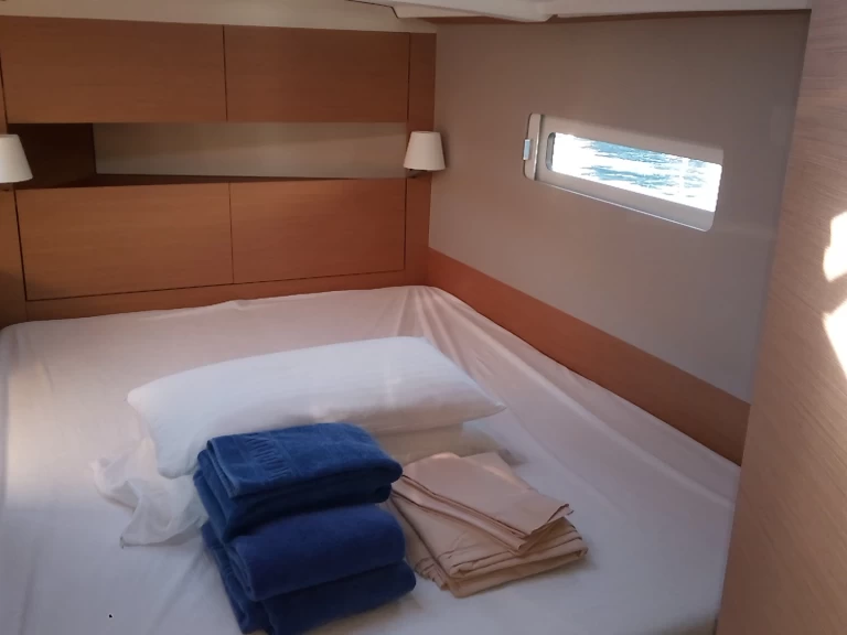 Alquiler Velero en Palamós - Jeanneau Sun Odyssey 410
