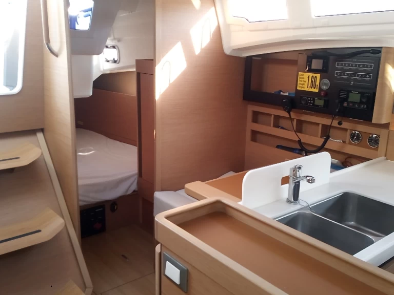 Alquiler de Velero, con o sin patrón Jeanneau Palamós