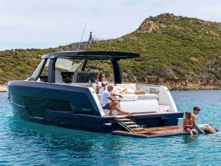 Alquiler Lancha Fjord con o sin  título de navegación