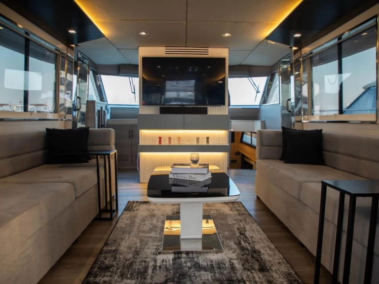 Alquiler Dubai Marina - Hatteras 64ft en SamBoat