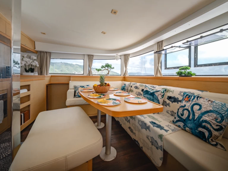 Alquiler Catamarán Lagoon con o sin  título de navegación