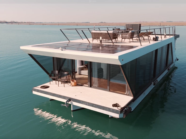 Alquiler de embarcaciones HBY 90 enVenecia en Samboat