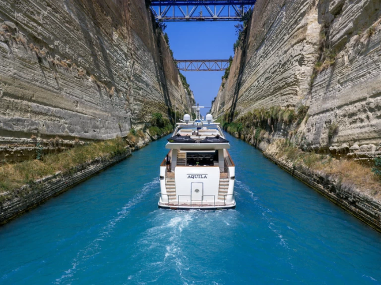 Alquiler de Yate de lujo, con o sin patrón FA Custom El Pireo