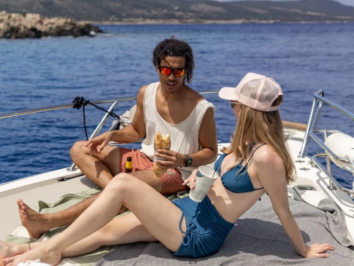 Alquiler de embarcaciones Capelli Cap 28 WA enLatchi en Samboat