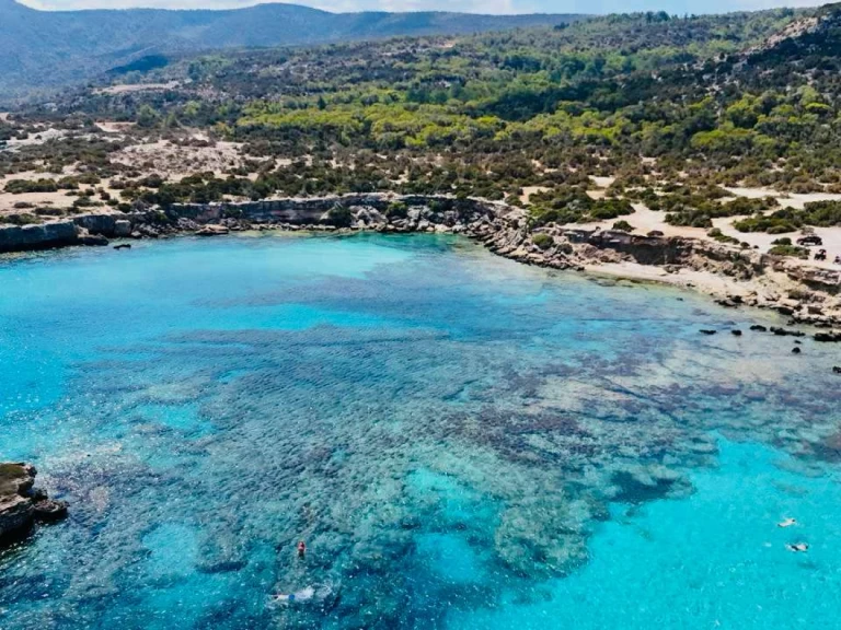 Tempest 570 de alquiler a Latchi