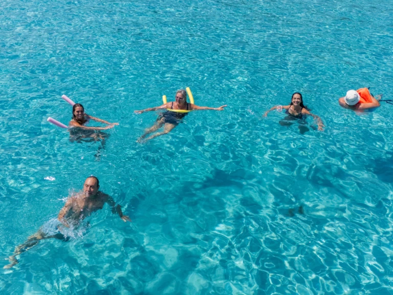 Alquiler de Tempest 570 en Latchi