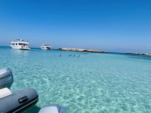 Alquiler de embarcaciones Tempest 570 enLatchi en Samboat