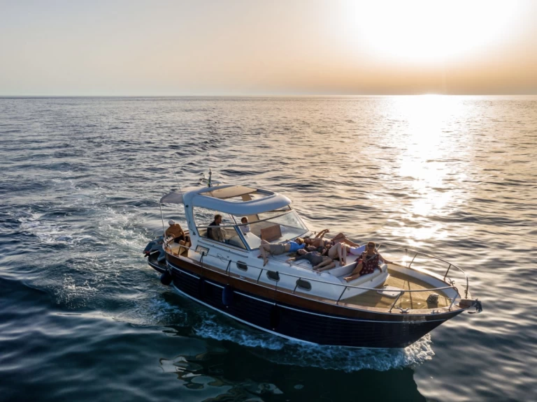 Lancha para alquilar Sorrento al mejor precio