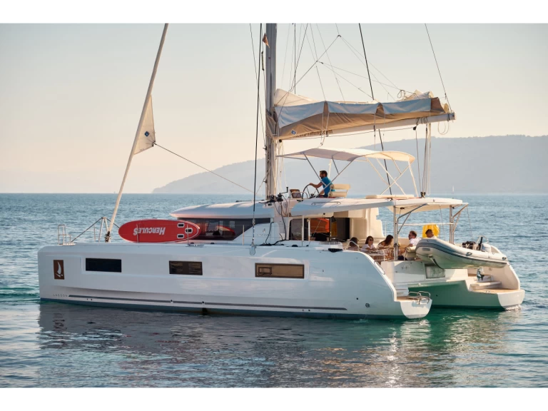 Catamarán para alquilar Trogir al mejor precio