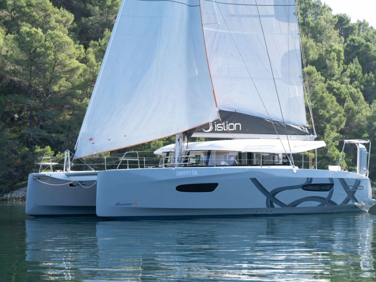 Alquiler de Catamarán, con o sin patrón Excess Skradin