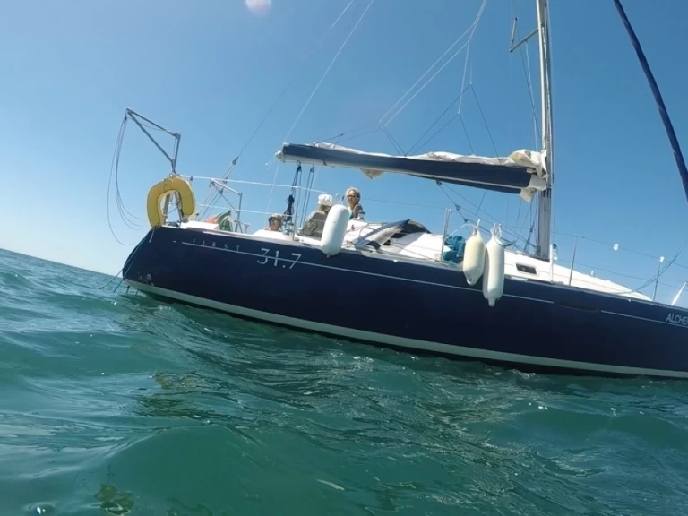 Bénéteau First 31.7 de alquiler a Lisboa