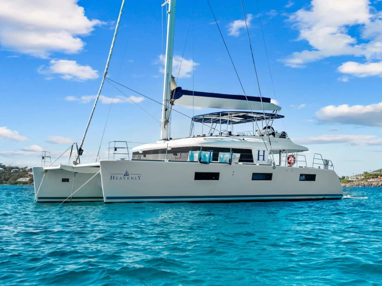 Alquiler de barcos San Martín barato de HEAVENLY