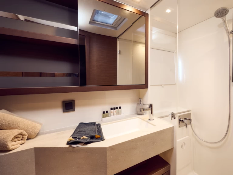 Catamarán para alquilar Trogir al mejor precio