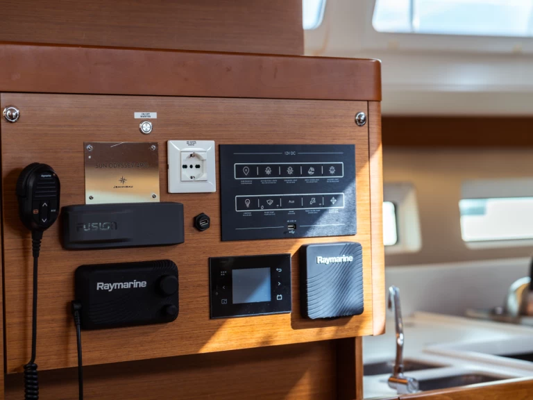 Velero para alquilar Olbia al mejor precio