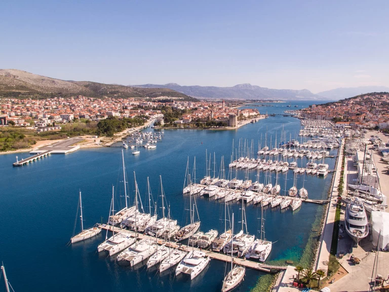 Alquiler Lancha Finnmaster con o sin  título de navegación