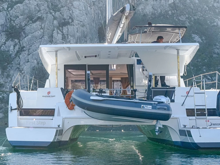 Alquiler de embarcaciones Fountaine Pajot Isla 40 enSkradin en Samboat