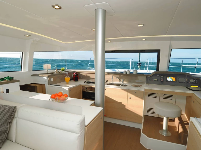 Catamarán para alquilar Lefkáda al mejor precio