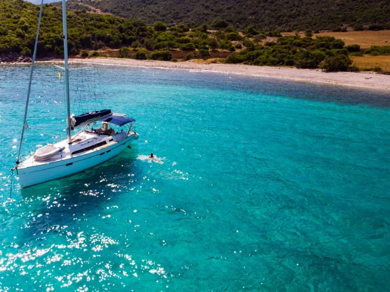 Alquiler Nikiána - Bavaria Bavaria 46 Cruiser en SamBoat